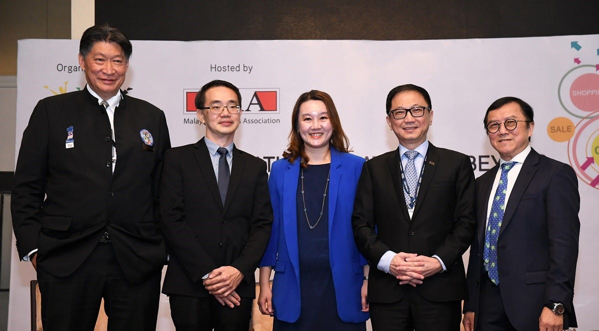 Master Jane Hor (centre) with other panel speakers on A Diverse Perspective